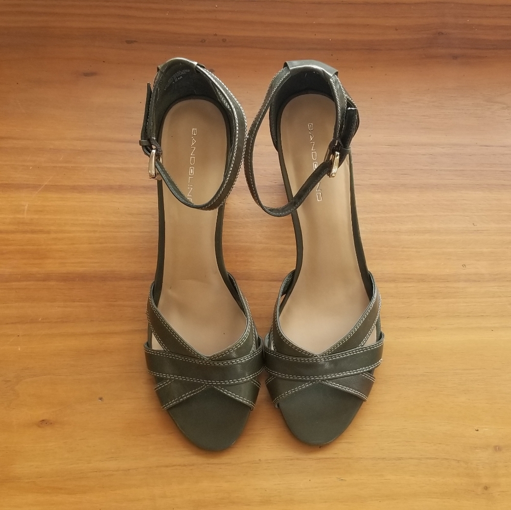 Green Bandolino Strappy Block Heel Sandals 10